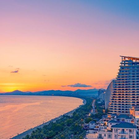 Rock Platinum Sea View Hotel Sanya Exteriör bild
