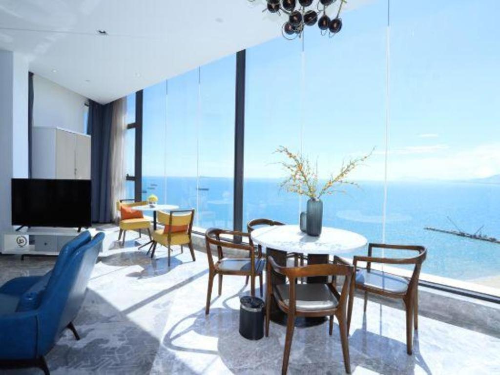 Rock Platinum Sea View Hotel Sanya Exteriör bild