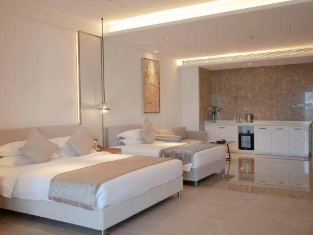 Rock Platinum Sea View Hotel Sanya Exteriör bild