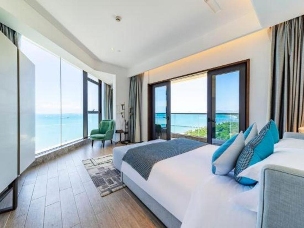 Rock Platinum Sea View Hotel Sanya Exteriör bild