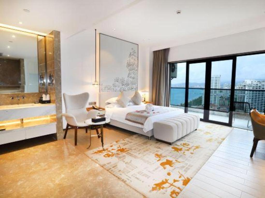 Rock Platinum Sea View Hotel Sanya Exteriör bild