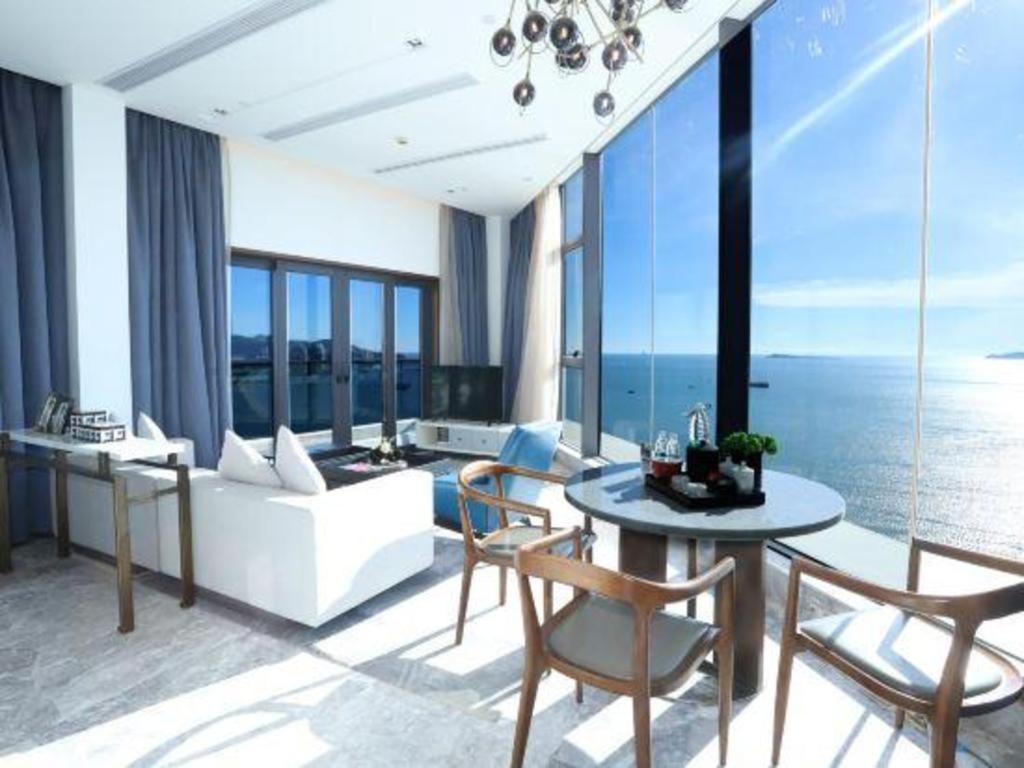 Rock Platinum Sea View Hotel Sanya Exteriör bild
