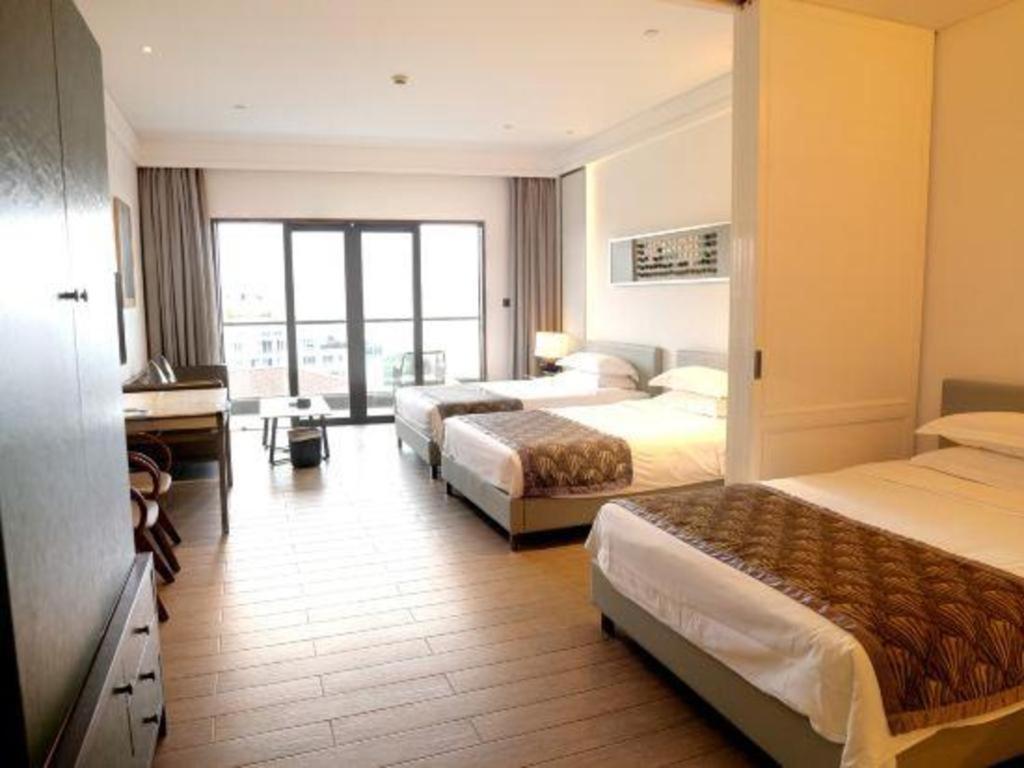 Rock Platinum Sea View Hotel Sanya Exteriör bild