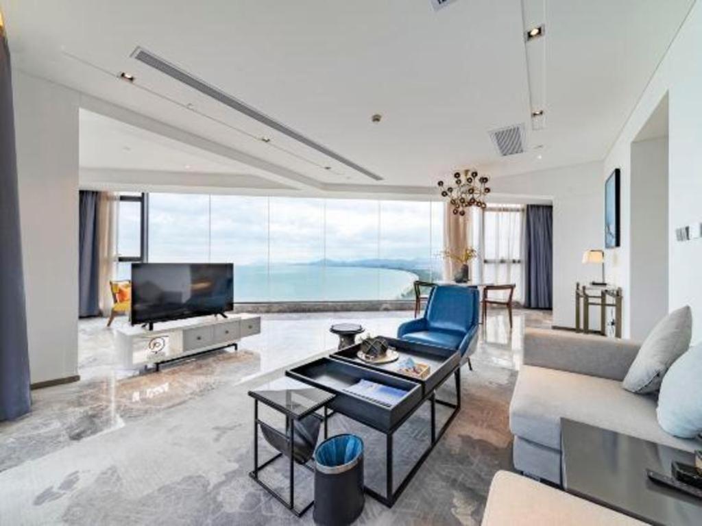 Rock Platinum Sea View Hotel Sanya Exteriör bild
