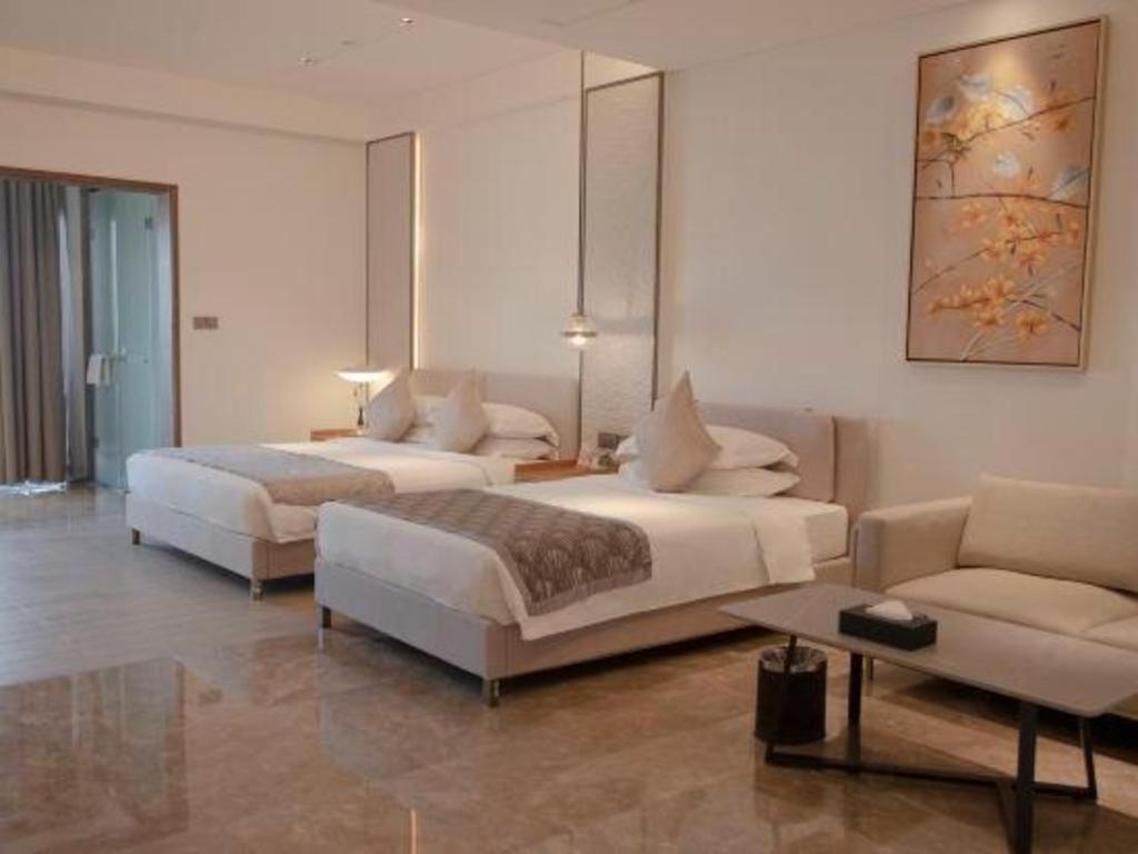 Rock Platinum Sea View Hotel Sanya Exteriör bild