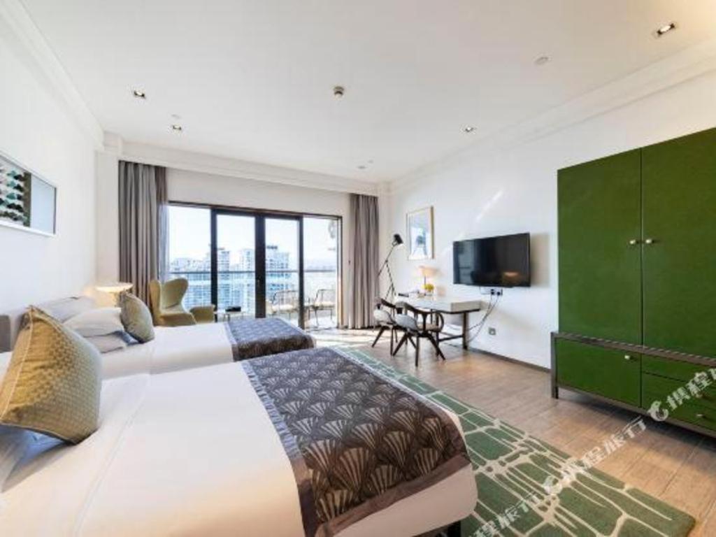 Rock Platinum Sea View Hotel Sanya Exteriör bild