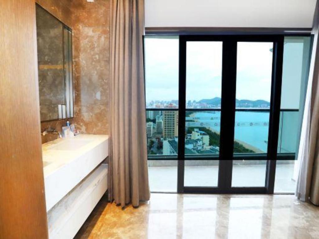 Rock Platinum Sea View Hotel Sanya Exteriör bild