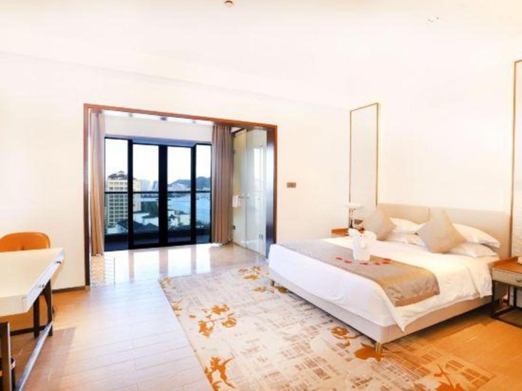 Rock Platinum Sea View Hotel Sanya Exteriör bild