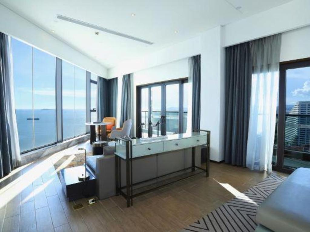 Rock Platinum Sea View Hotel Sanya Exteriör bild